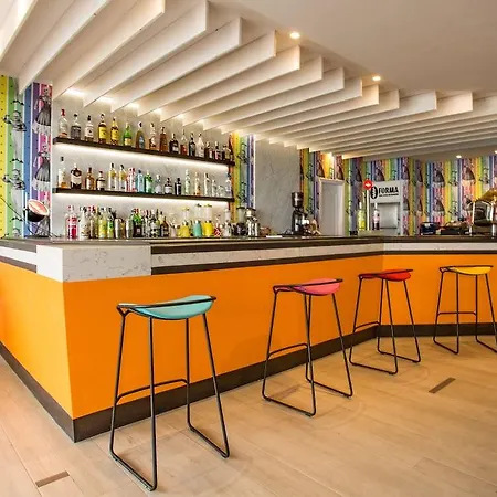 La Kiki Apartmanhotel 2*