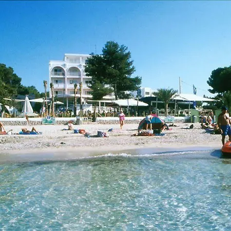 Apartmanhotel La Kiki 2*